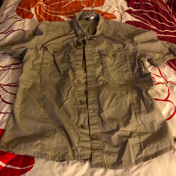 Divided Other - Shirt